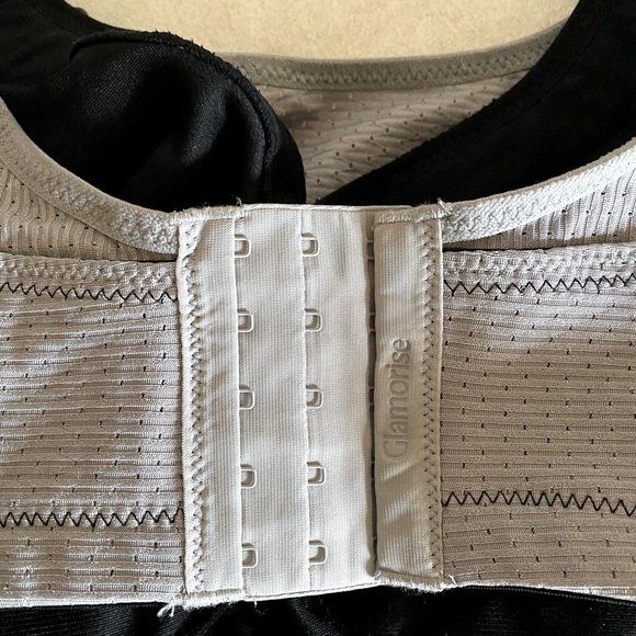 NEW GLAMORISE Sport Bra Size 44DD Grey/Black NWOT - Picture 8 of 15